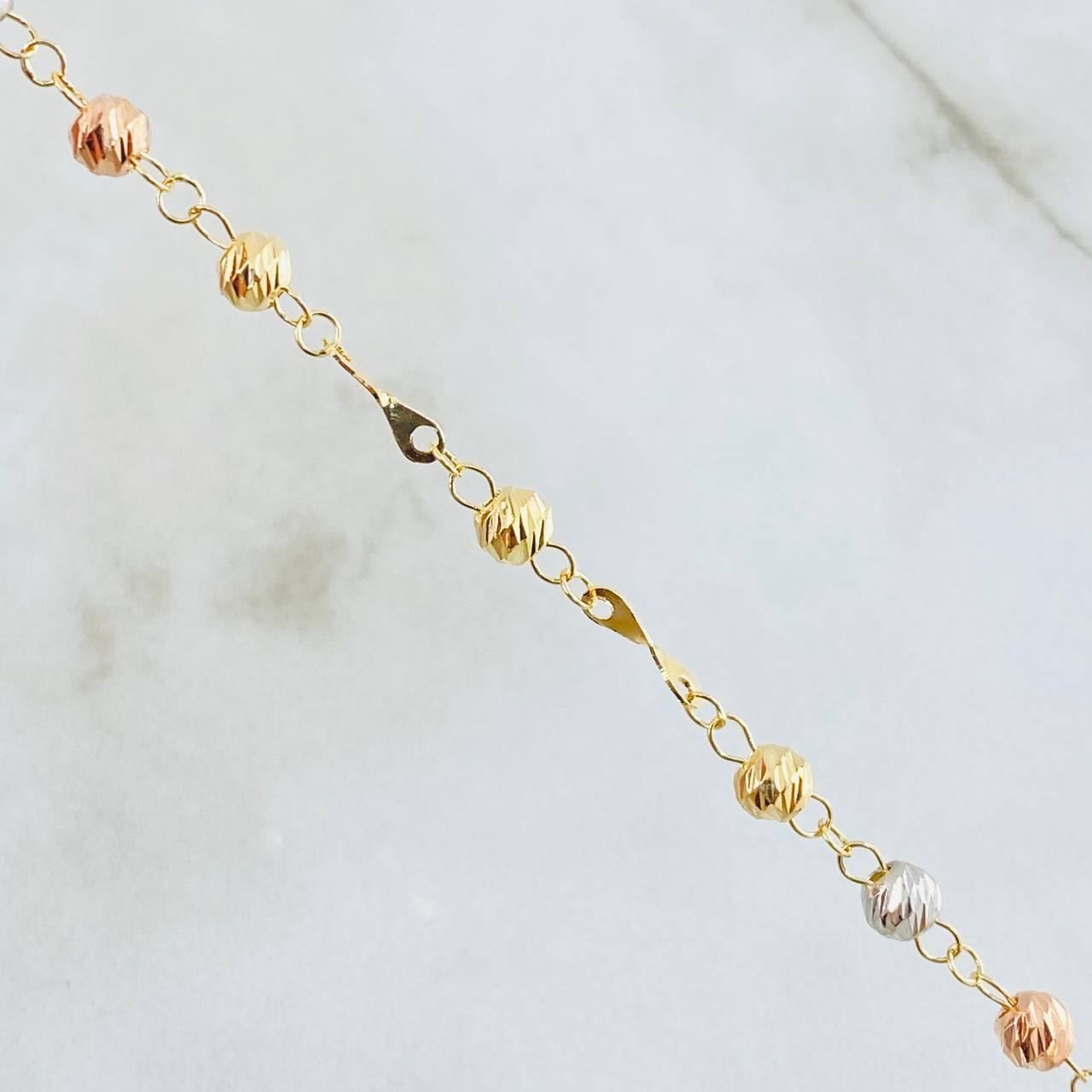 Rosario Virgen Milagrosa 9.45gr / 60cm / Tres Oros 18K *
