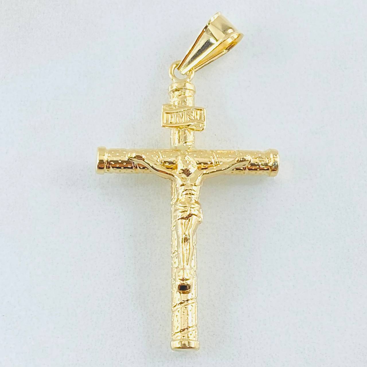 Dije Cruz Cristo 1.7gr / 4.3cm / Oro Amarillo 18K