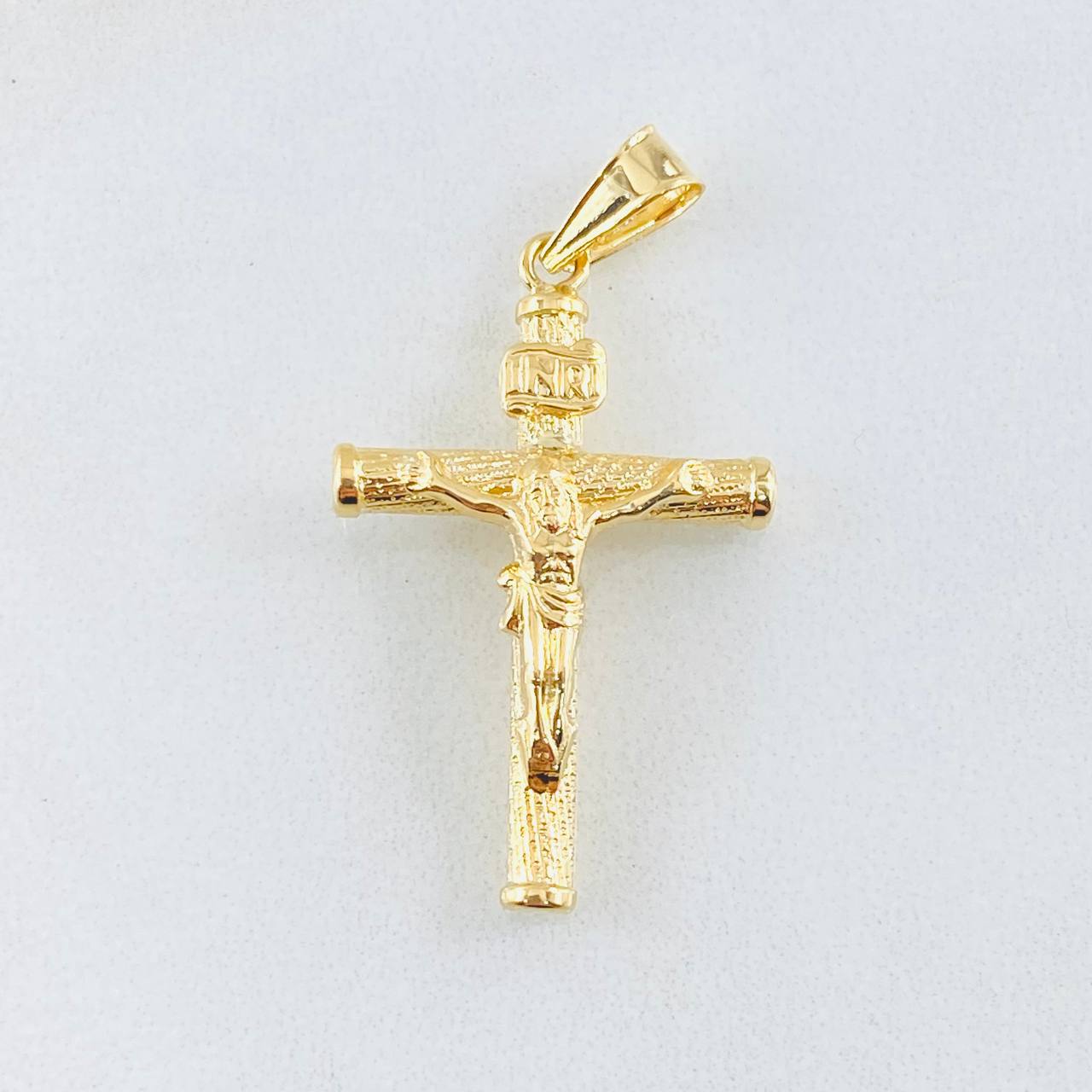 Dije Cruz Cristo 1.3gr / 3.5cm / Oro Amarillo 18K *