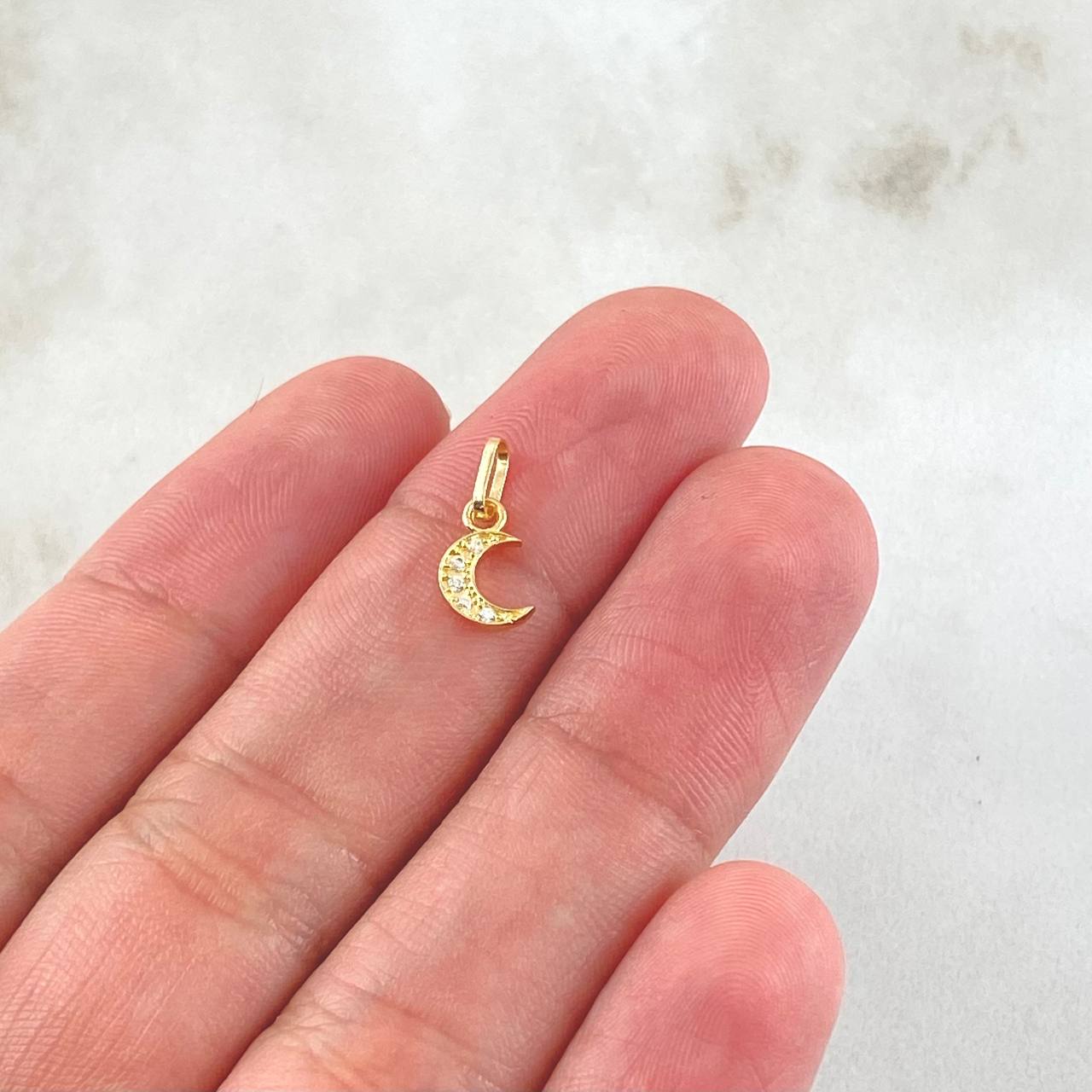 Dije Luna 0.3gr / 1.3cm / Oro Amarillo 18K *