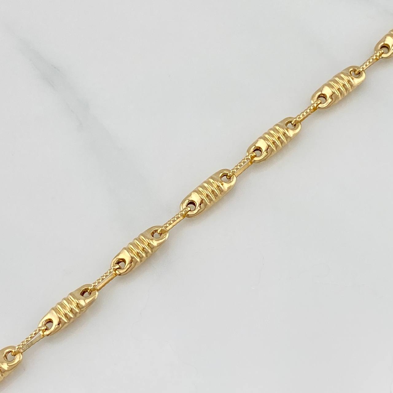 Pulso Rustico Barril 4.55 g / 20 cm / 3.9 mm Oro Amarillo 18K