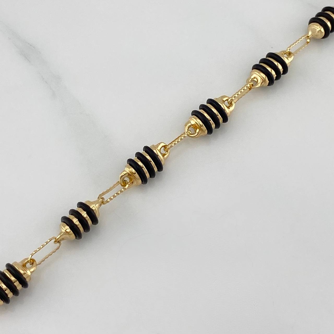 Pulso Rustico Barril 5.3 g / 21 cm / 5.4 mm Oro Amarillo 18K