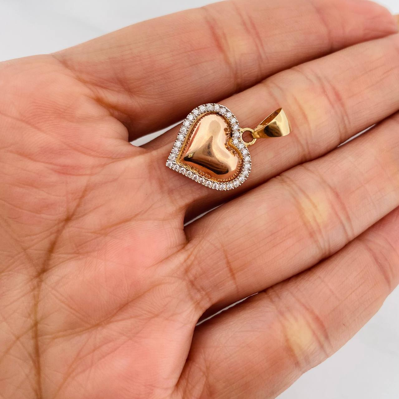 Dije Corazón 2.35g / 2.3cm Tres Oros 18K