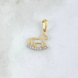 Dije Vaca Basteada 0.85gr / 2cm / Circones Blancos Oro Amarillo 18K