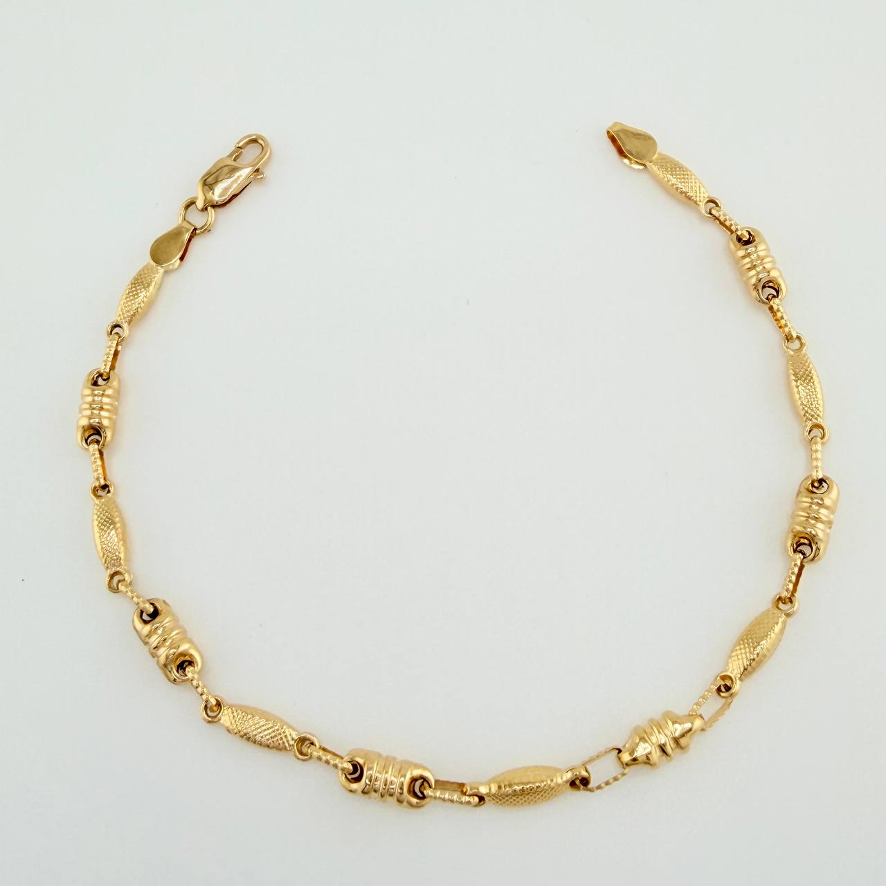Pulso Rustico Eslabon 4.25gr / 19.7cm / 3.94mm Oro Amarillo 18K %