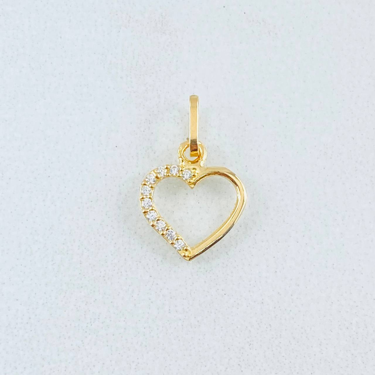 Dije Silueta Corazón 0.3gr / 1.3cm / Oro Amarillo 18K