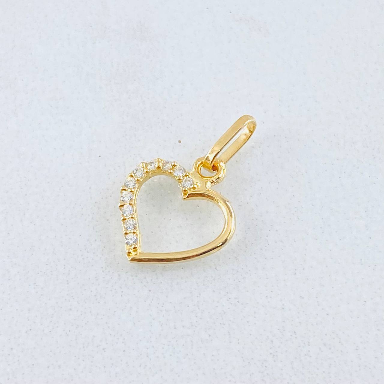 Dije Silueta Corazón 0.3gr / 1.3cm / Oro Amarillo 18K