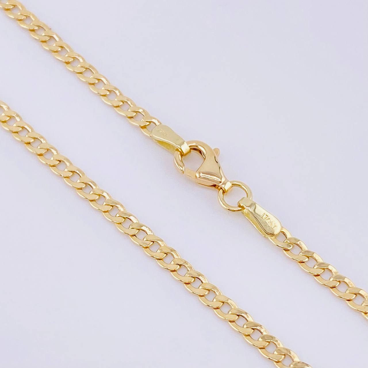 Cadena Cubana 3.6gr / 60cm-2.4mm Oro Amarillo +1 18K ©