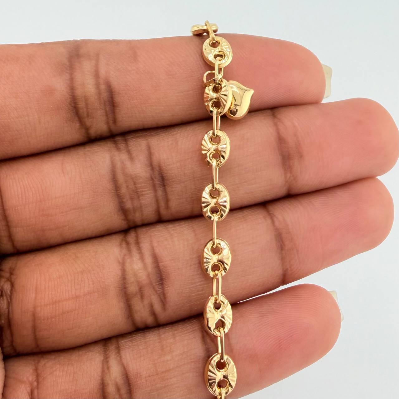 Tobillera GC 6.6gr / 26.4cm / 4.8mm Oro Amarillo 18K $