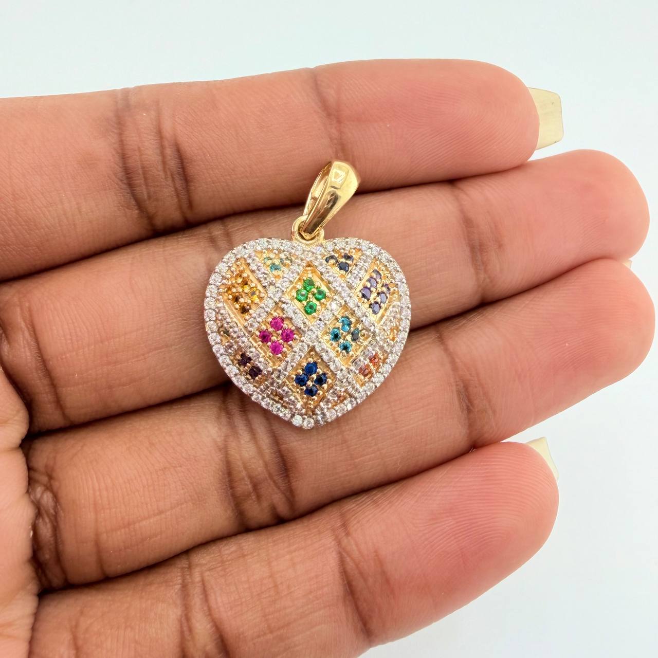 Dije Corazón Tupido 5.05gr / 2.8cm / Dos Oros Amarillo Blanco 18K