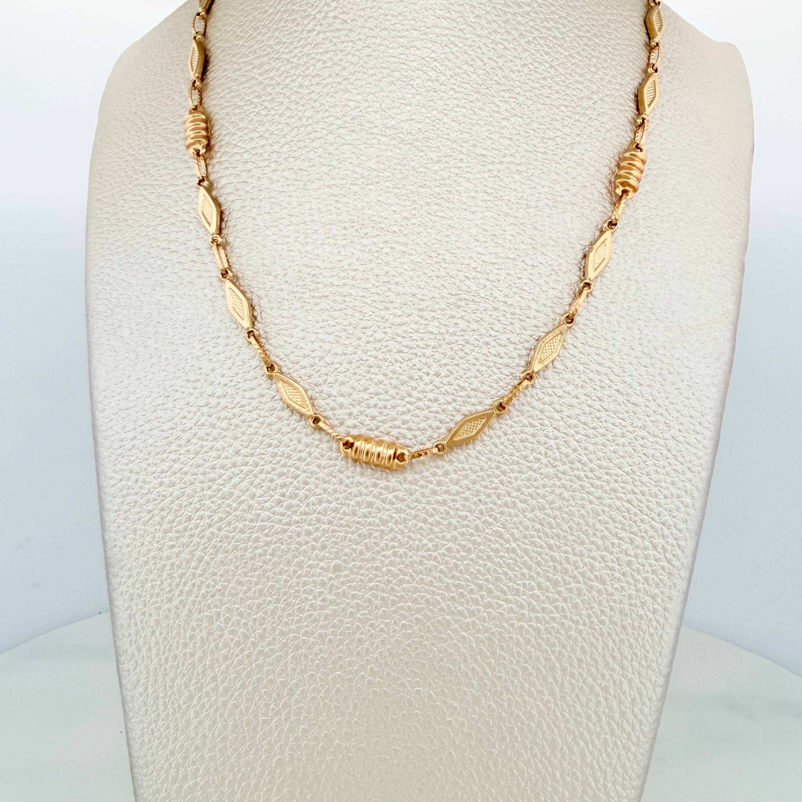 Cadena Rustica rombos 10.25g / 60.5cm / 4mm Oro Amarillo 18K