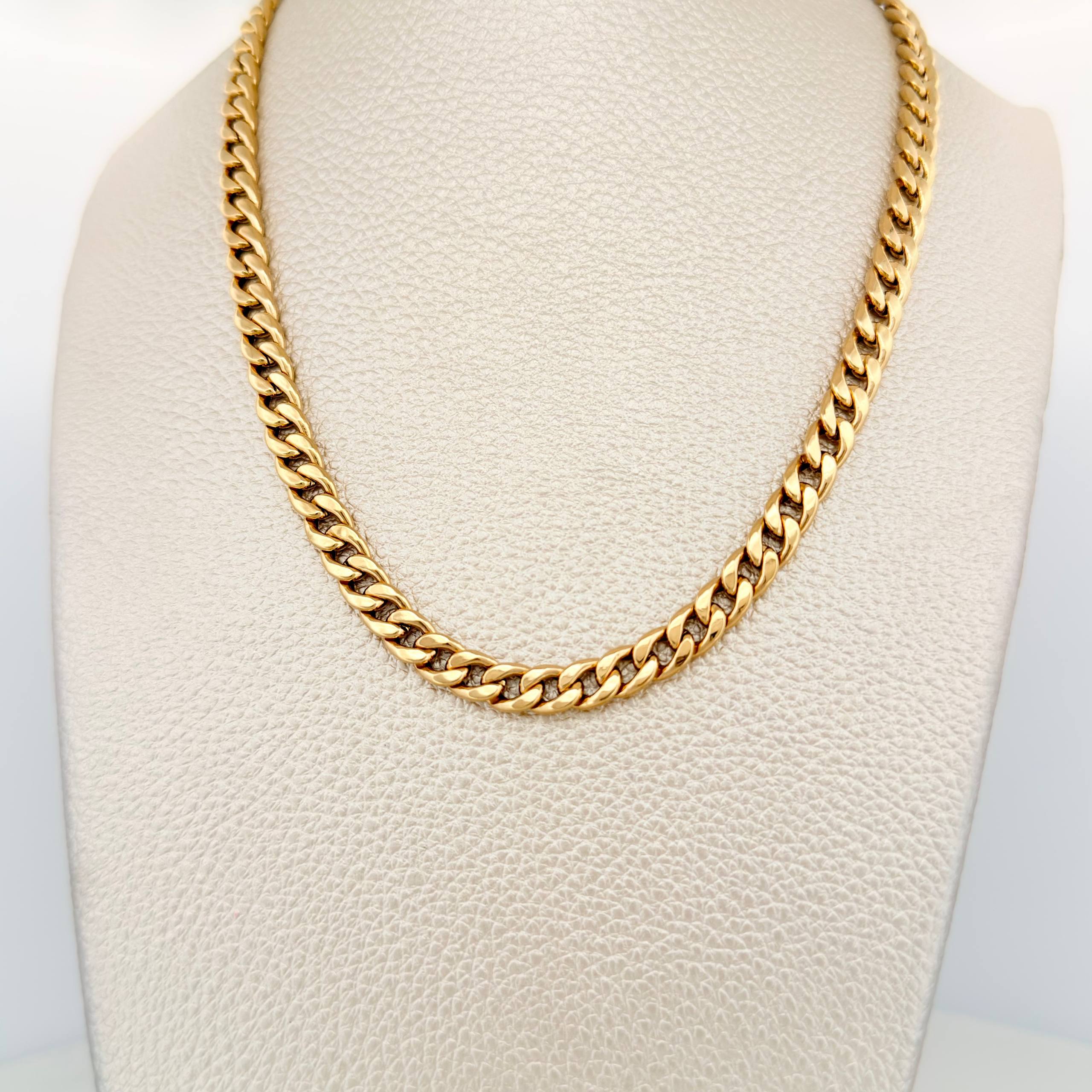 Cadena Cubana 12.1g / 60.5cm / 6.6mm Oro Amarillo 18K