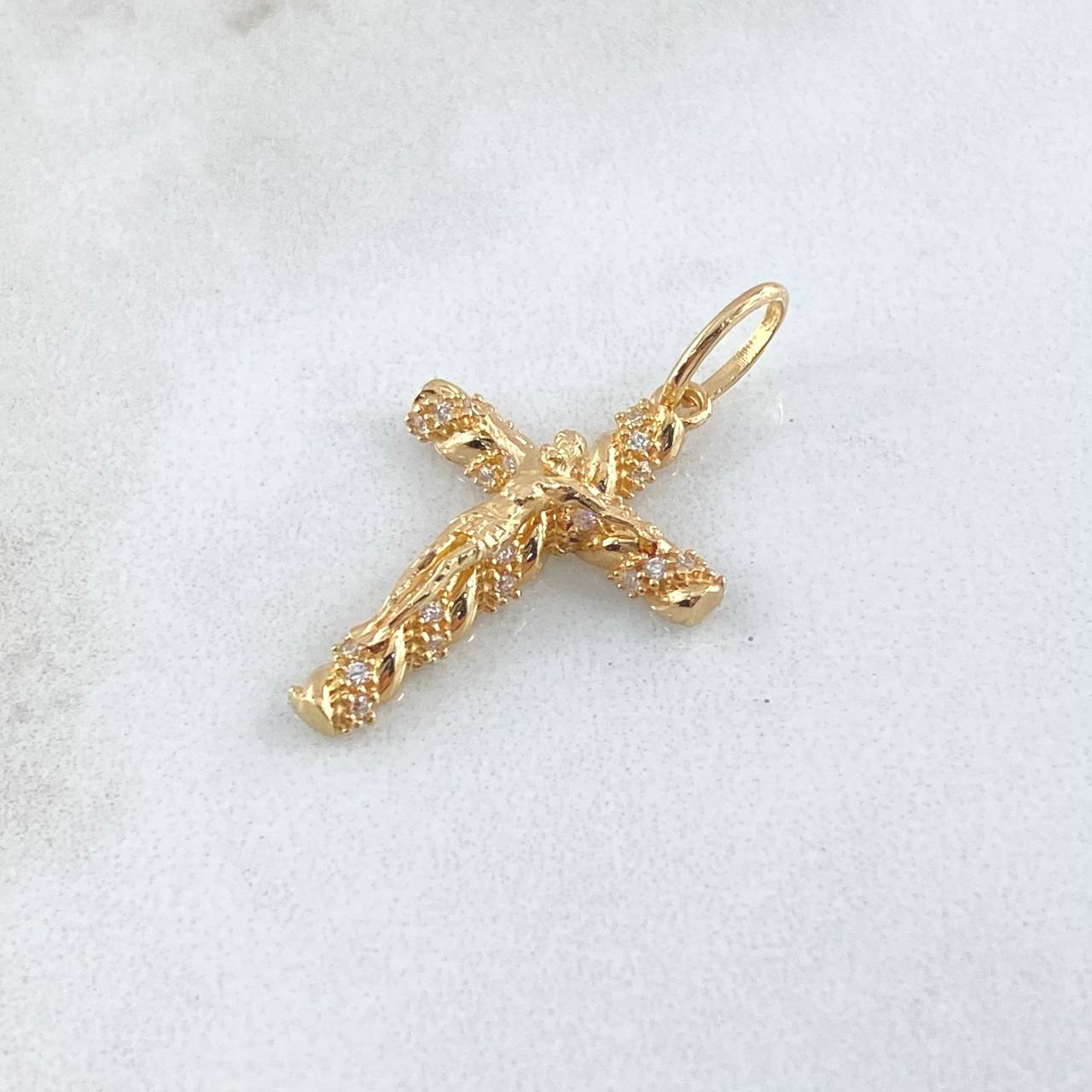 Dije Crúz Cristo Espiralizado 2.15gr / 2.9cm / Circones Blancos Oro Amarillo 18K