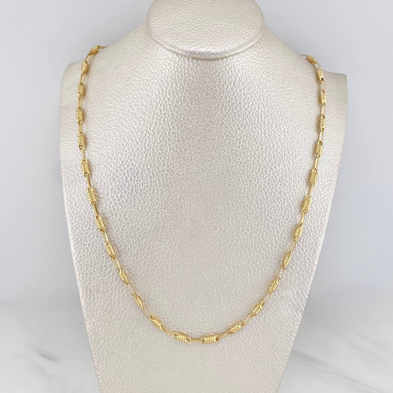 Cadena Rustica Barril 10.25 g / 61.5 cm / 3 mm Oro Amarillo 18K