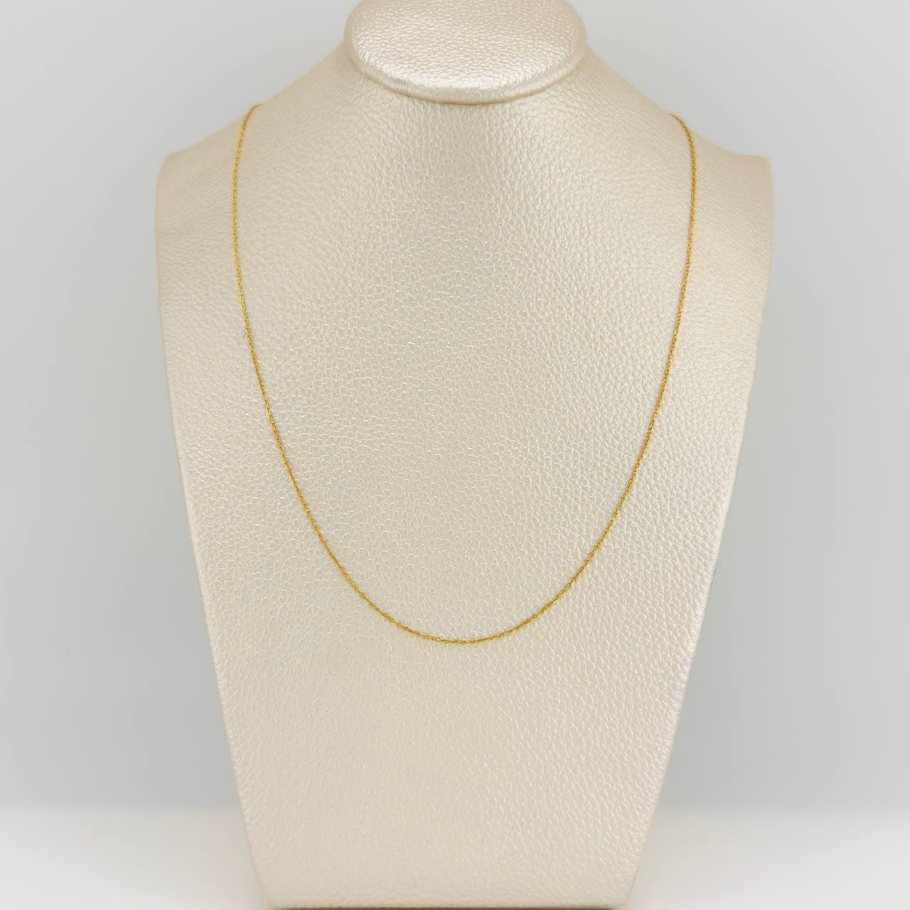 Cadena Aro Seguido  1.2gr / 40cm-45cm / 0.49mm Oro Amarillo 18K $