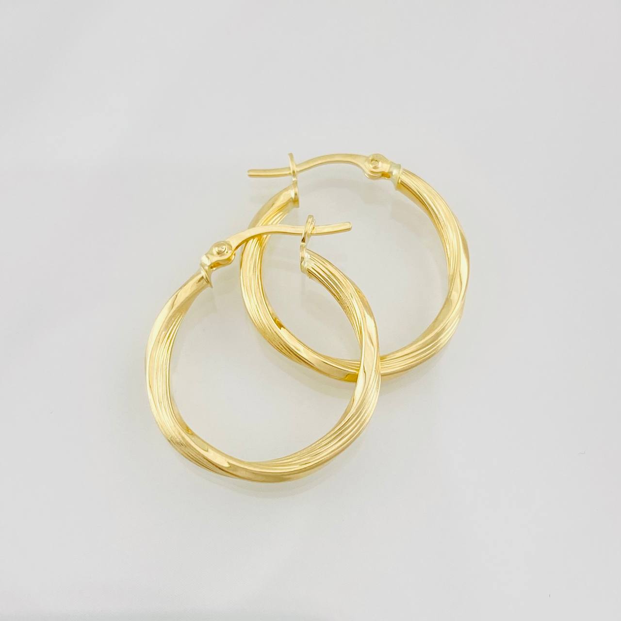Candongas Mary 1.5g / 2.3cm Oro Amarillo 18K