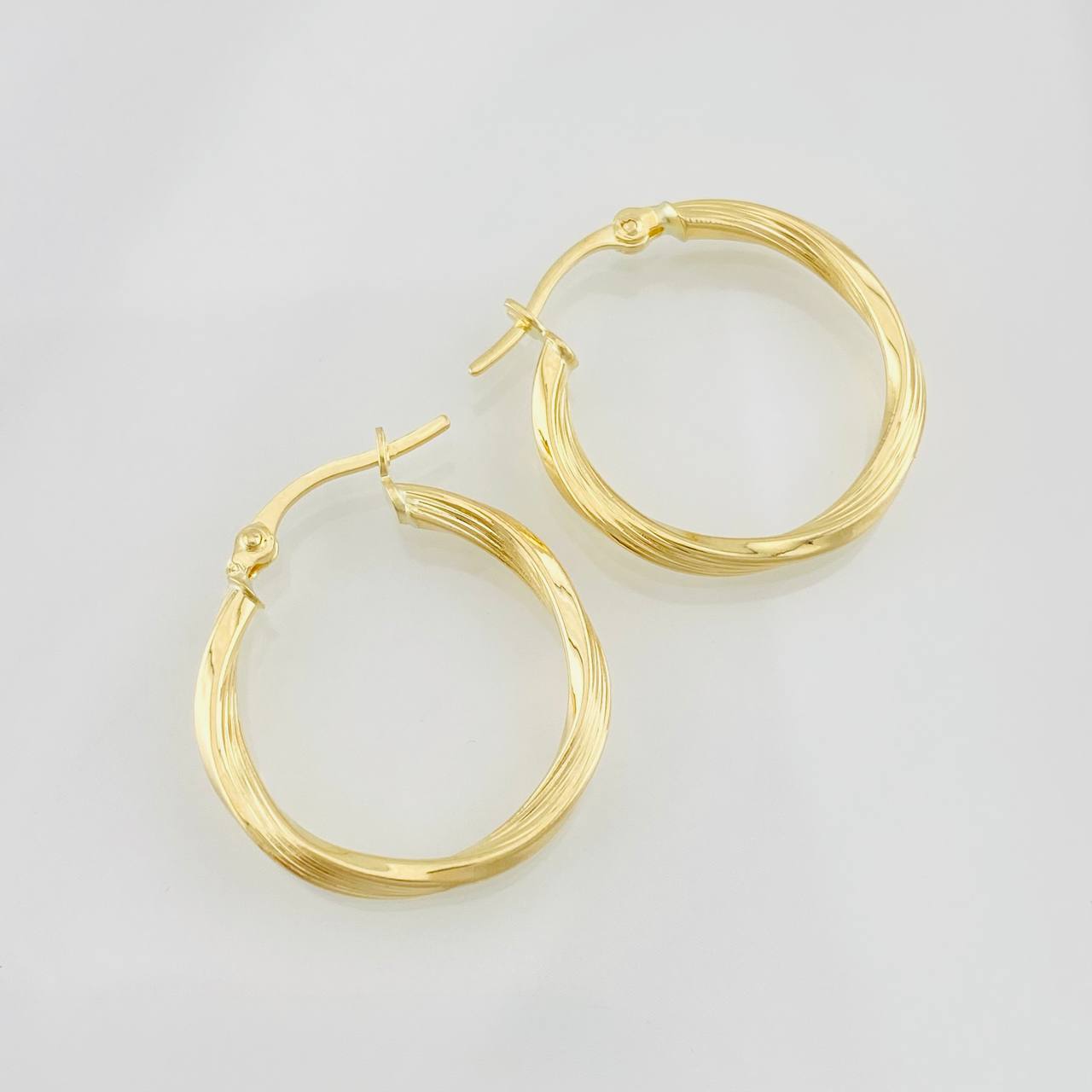 Candongas Mary 1.5g / 2.3cm Oro Amarillo 18K