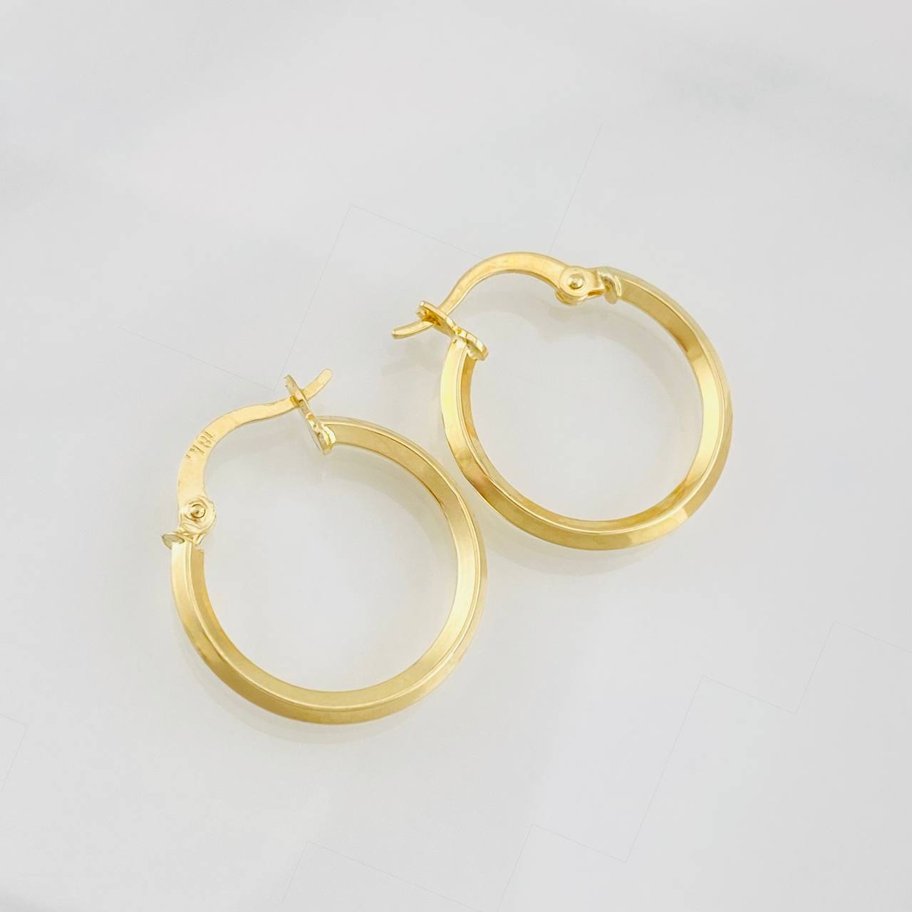 Candongas Clau 1.1g / 2cm Oro Amarillo 18K