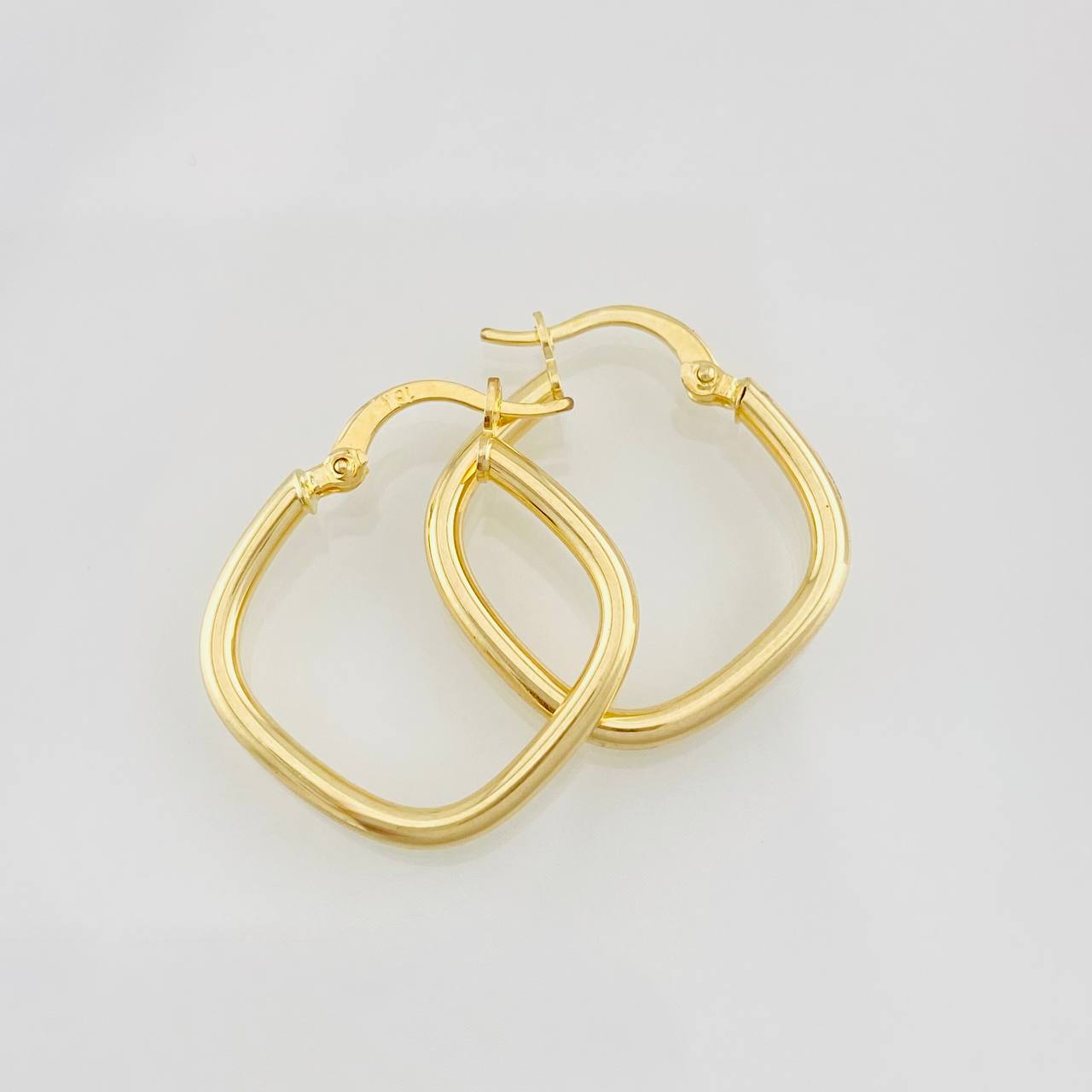 Candongas Rombo 1.45g / 2.3cm Oro Amarillo 18K