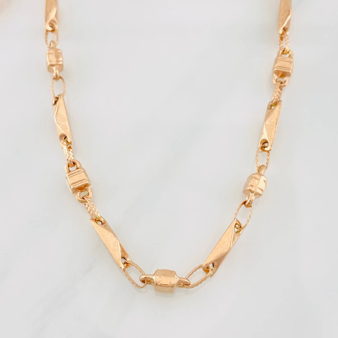 Cadena Rustica Barril 12.75g / 60cm / 4.4mm Oro Rosa 18K