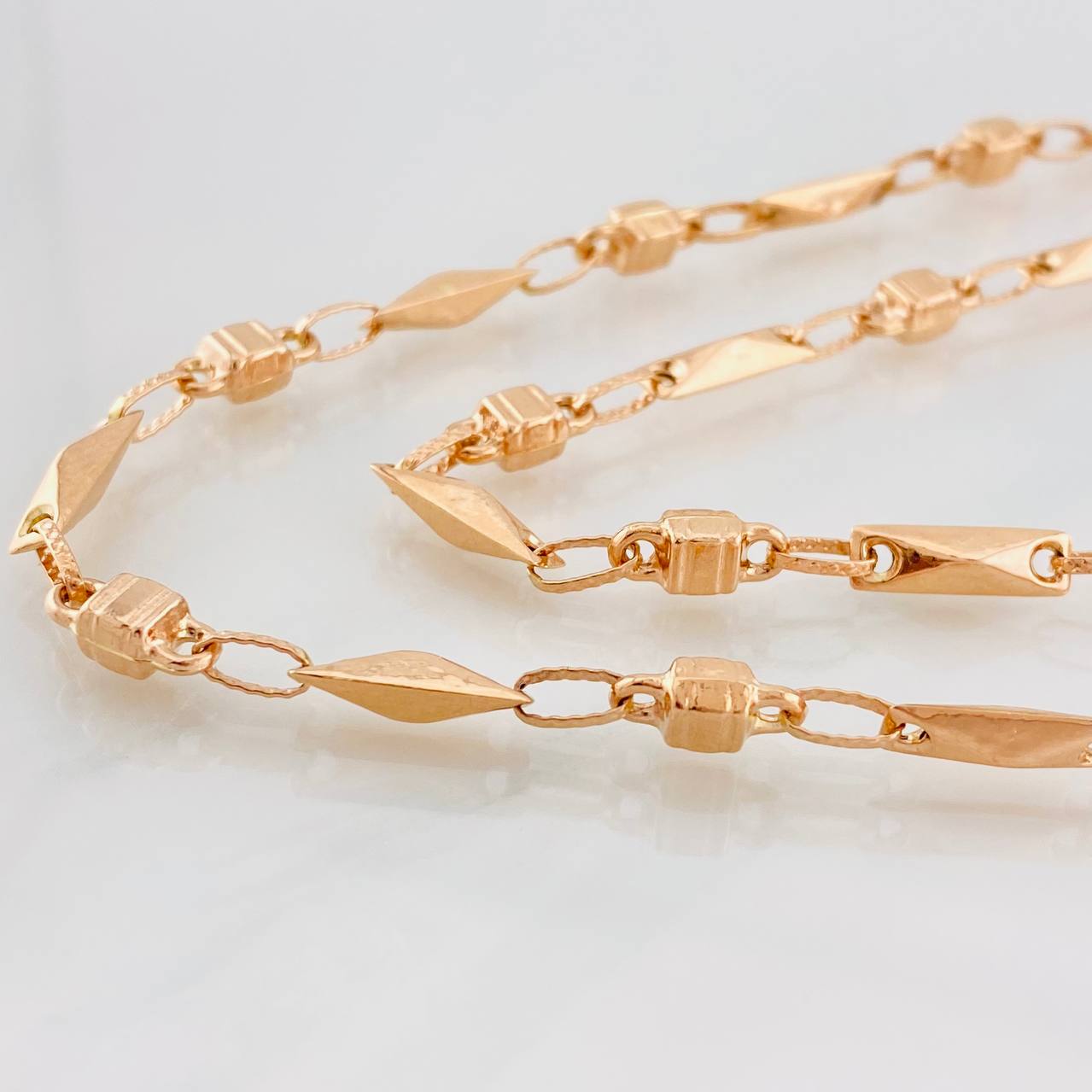 Cadena Rustica Barril 12.75g / 60cm / 4.4mm Oro Rosa 18K