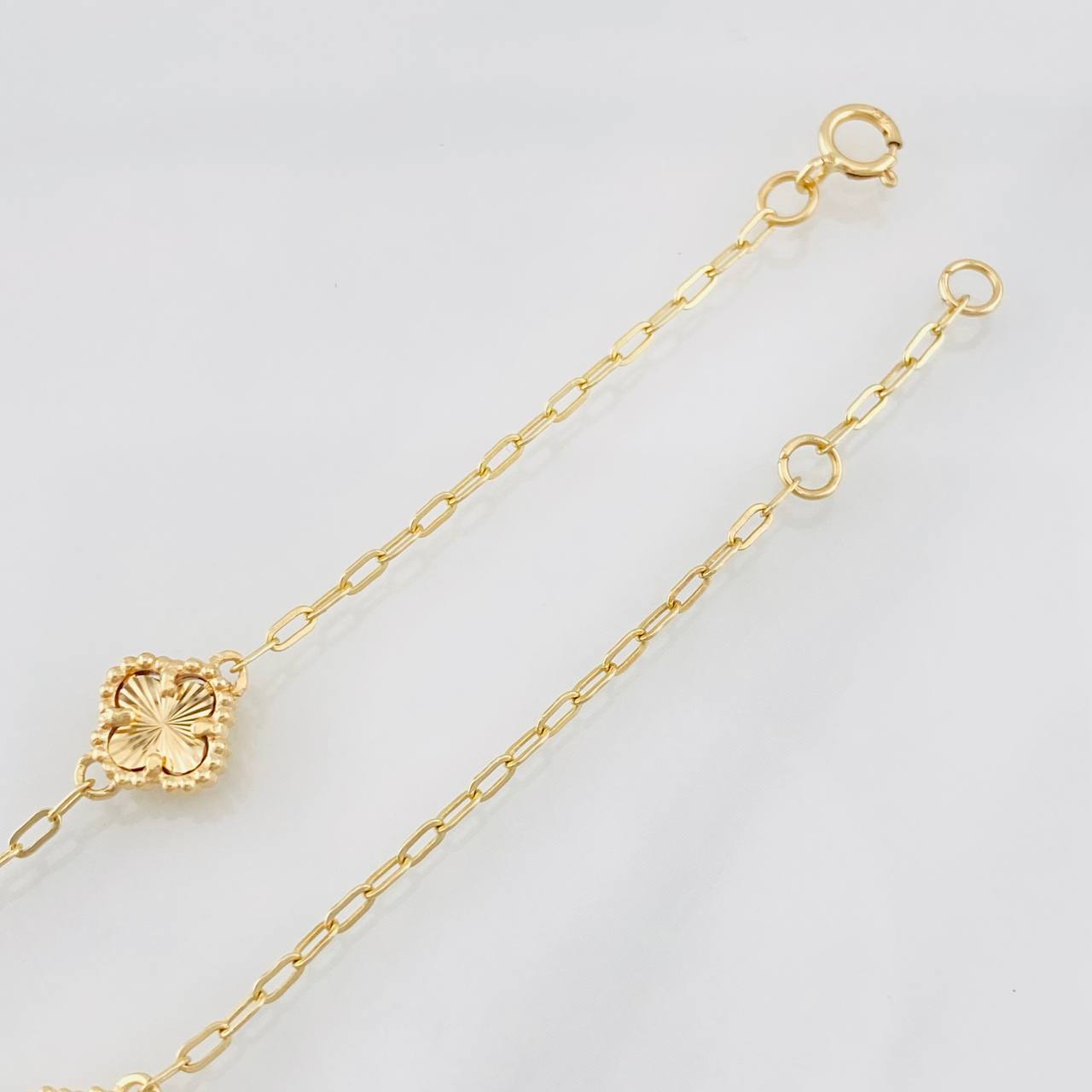 Pulso Modulable Trébol Cajón 3.55g / 18cm - 16cm / 1.56mm Oro Amarillo 18K