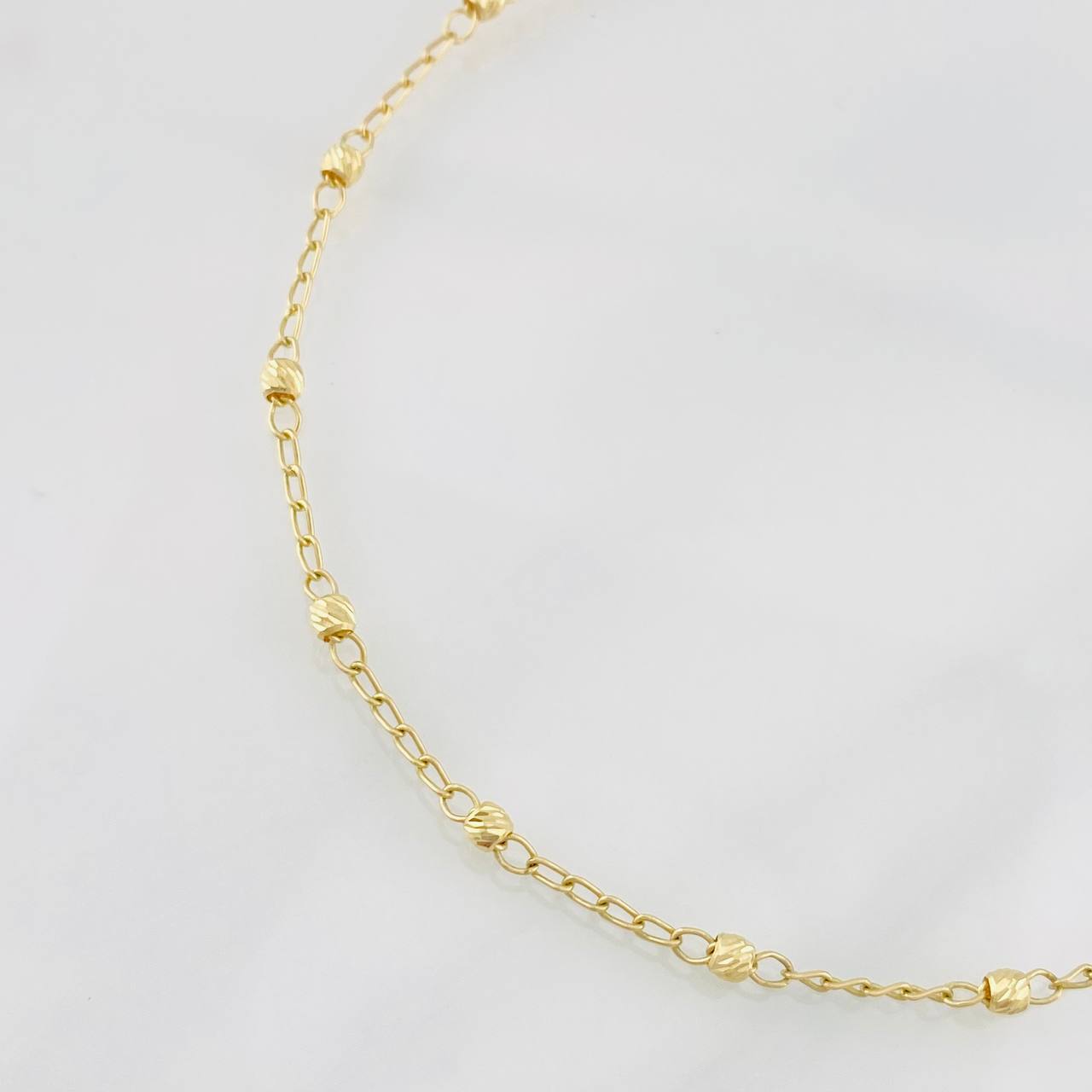 Pulso Denario Virgen Milagrosa 2.3g / 20.3cm / 3mm Oro Amarillo 18K