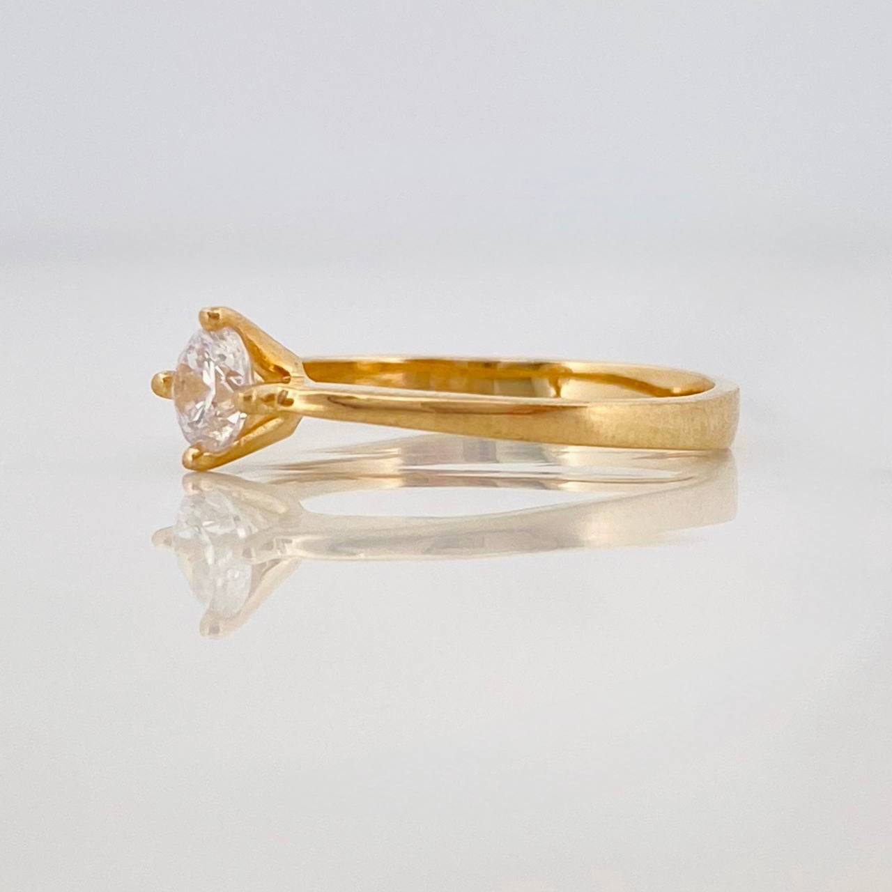 Anillo Solitario 2.05g / T6 1/4 Oro Amarillo 18K