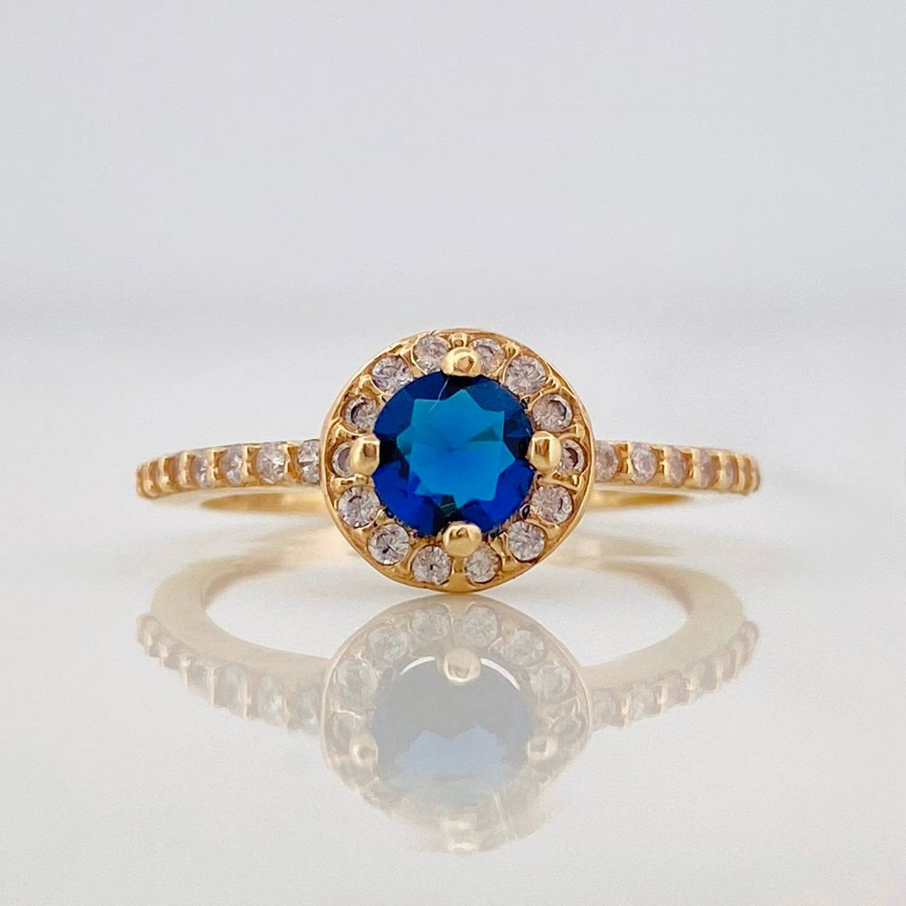 Anillo Halo Circular 2.25g / T6 Oro Amarillo 18K
