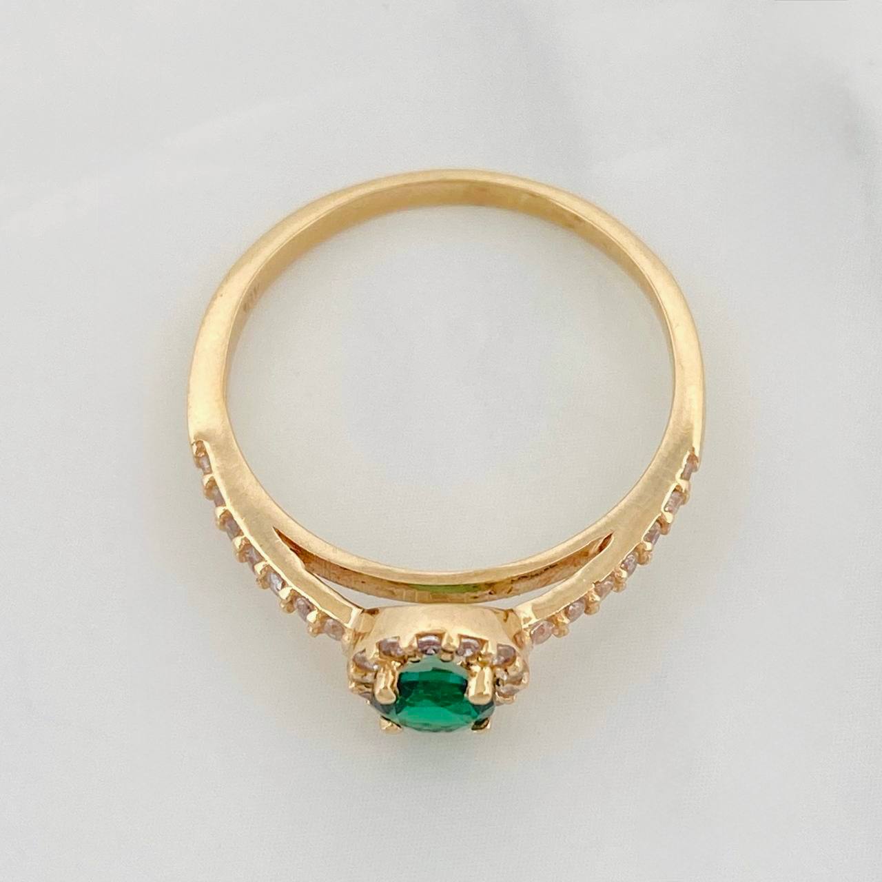 Anillo Halo 2.15g / T6 3/4 Oro Amarillo 18K