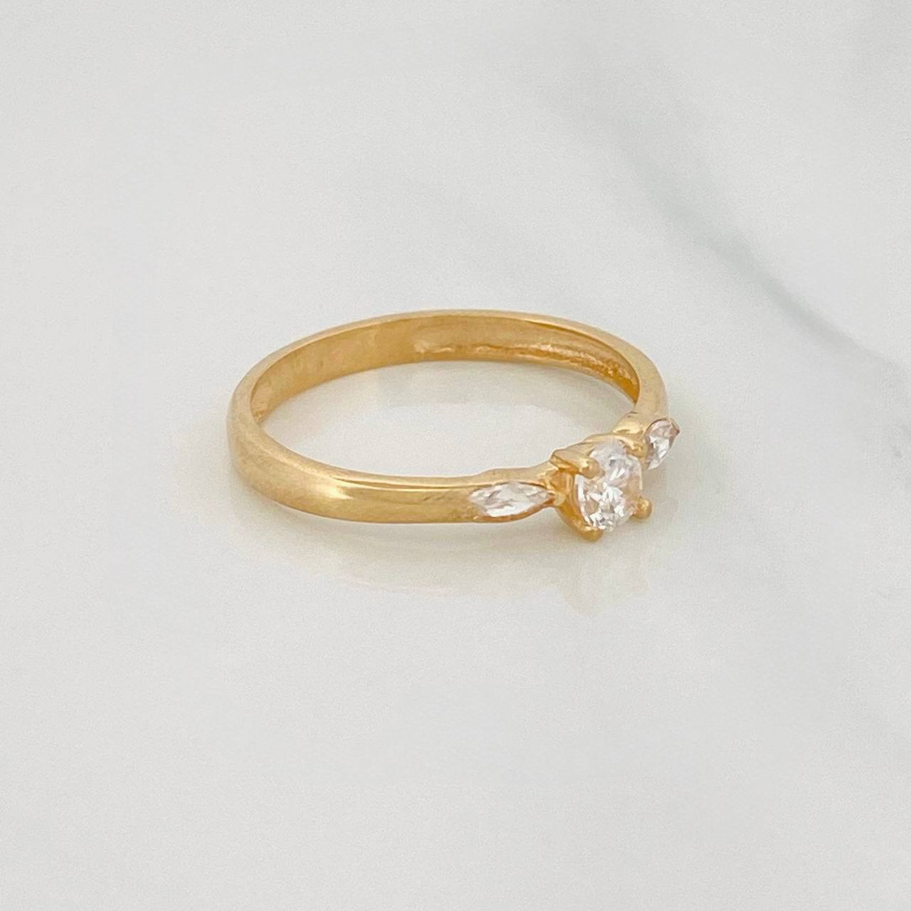 Anillo Solitario 1.7g / T6 3/4 Oro Amarillo 18K