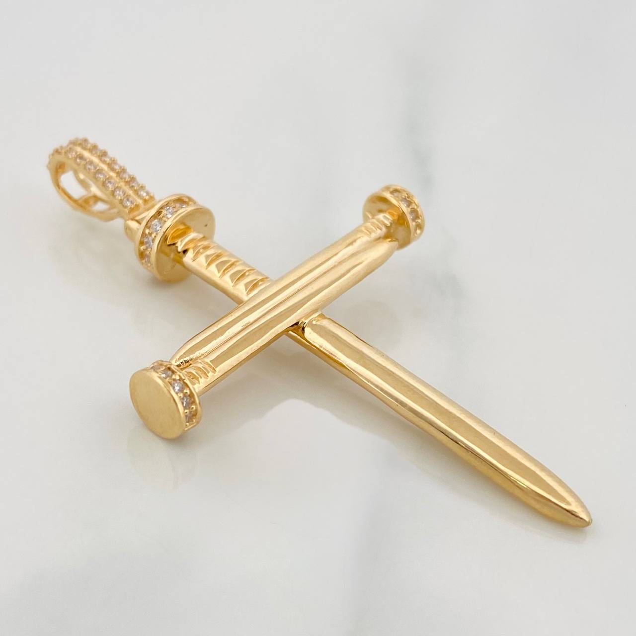 Dije Cruz Clavo 6.05g / 5.8cm Oro Amarillo 18K