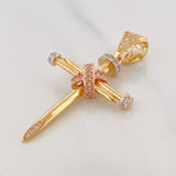 Dije Cruz Clavo 3.5g / 4cm Tres Oros 18K