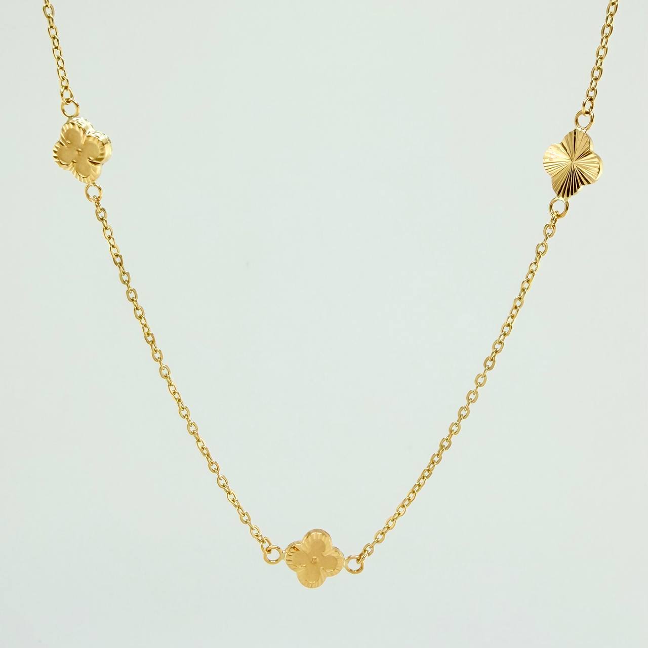 Cadena Aro Seguido Trebol 3.7gr / 45.4cm / 0.71mm Oro Amarillo 18K $
