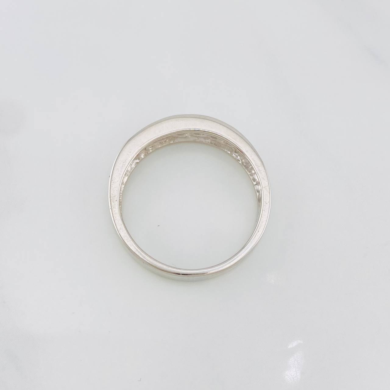 Anillo Argolla churumbela 4.3g / T7 1/2 Oro Blanco 18K