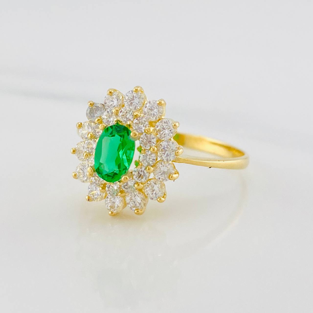Anillo Halo flor 3g / T9 Oro Amarillo 18K