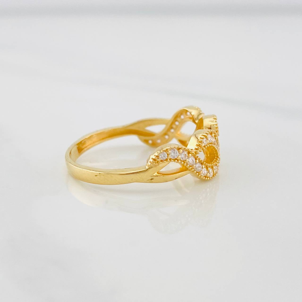 Anillo Olas 2.4g / T7 1/2 Oro Amarillo 18K