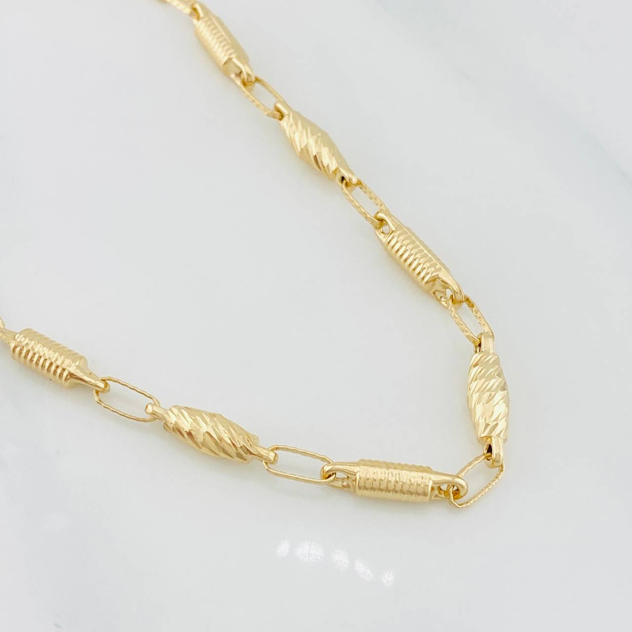 Cadena Barril 11.6g / 61cm / 4.23mm Oro Amarillo 18K