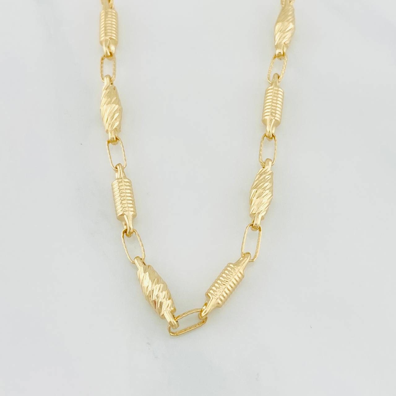 Cadena Barril 11.6g / 61cm / 4.23mm Oro Amarillo 18K