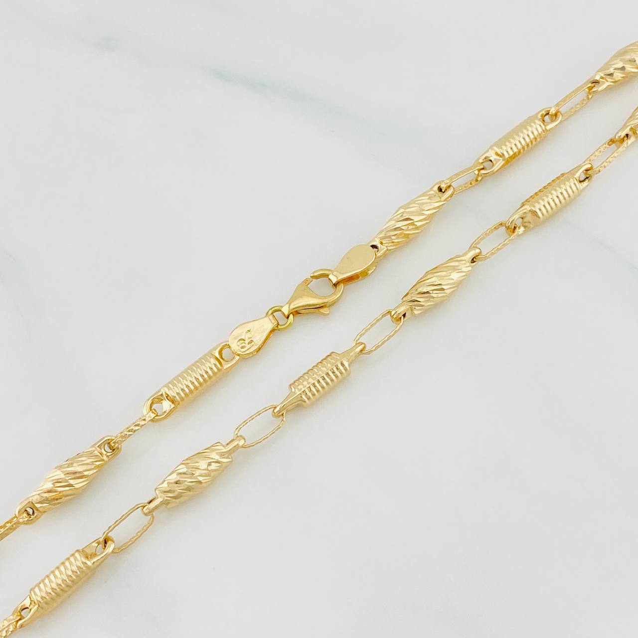 Cadena Barril 11.6g / 61cm / 4.23mm Oro Amarillo 18K
