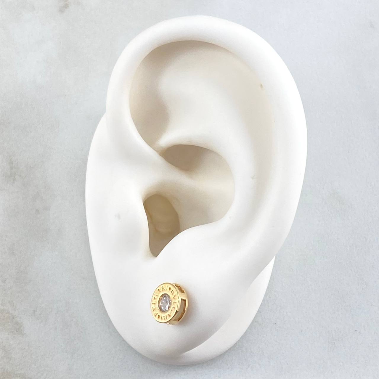Topos Rusticos 1.7gr / 6.7mm Circon Blanco Oro Amarillo 18K ©