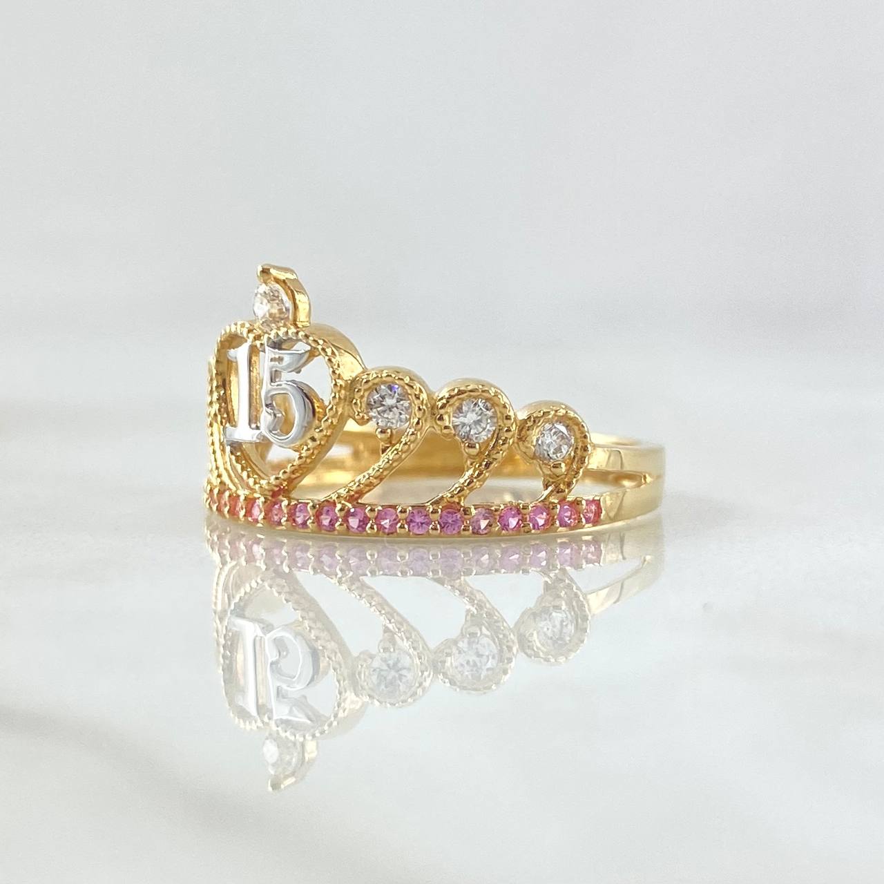 Anillo 15s Corona Pavo Real 2.3gr / T6 1/4 / Circones Blancos Lila Dos Oros Amarillo Blanco 18K