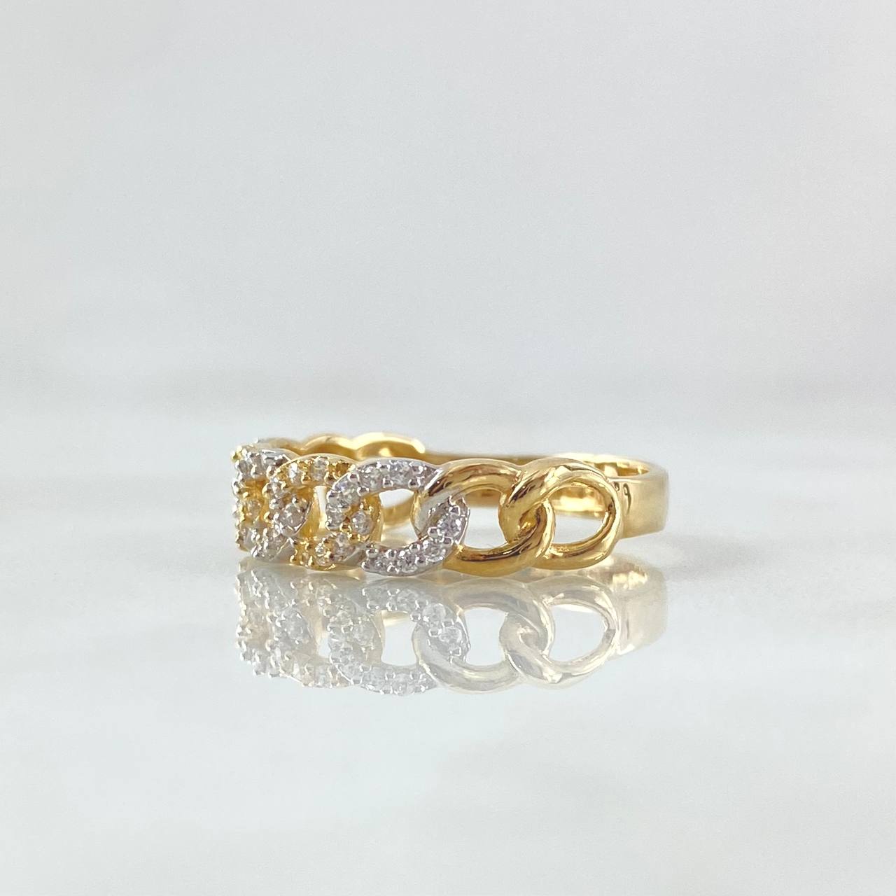 Anillo Cubano Parcial 2.35gr / T6 1/2 / Circones Blancos Dos Oros Amarillo Blanco 18K