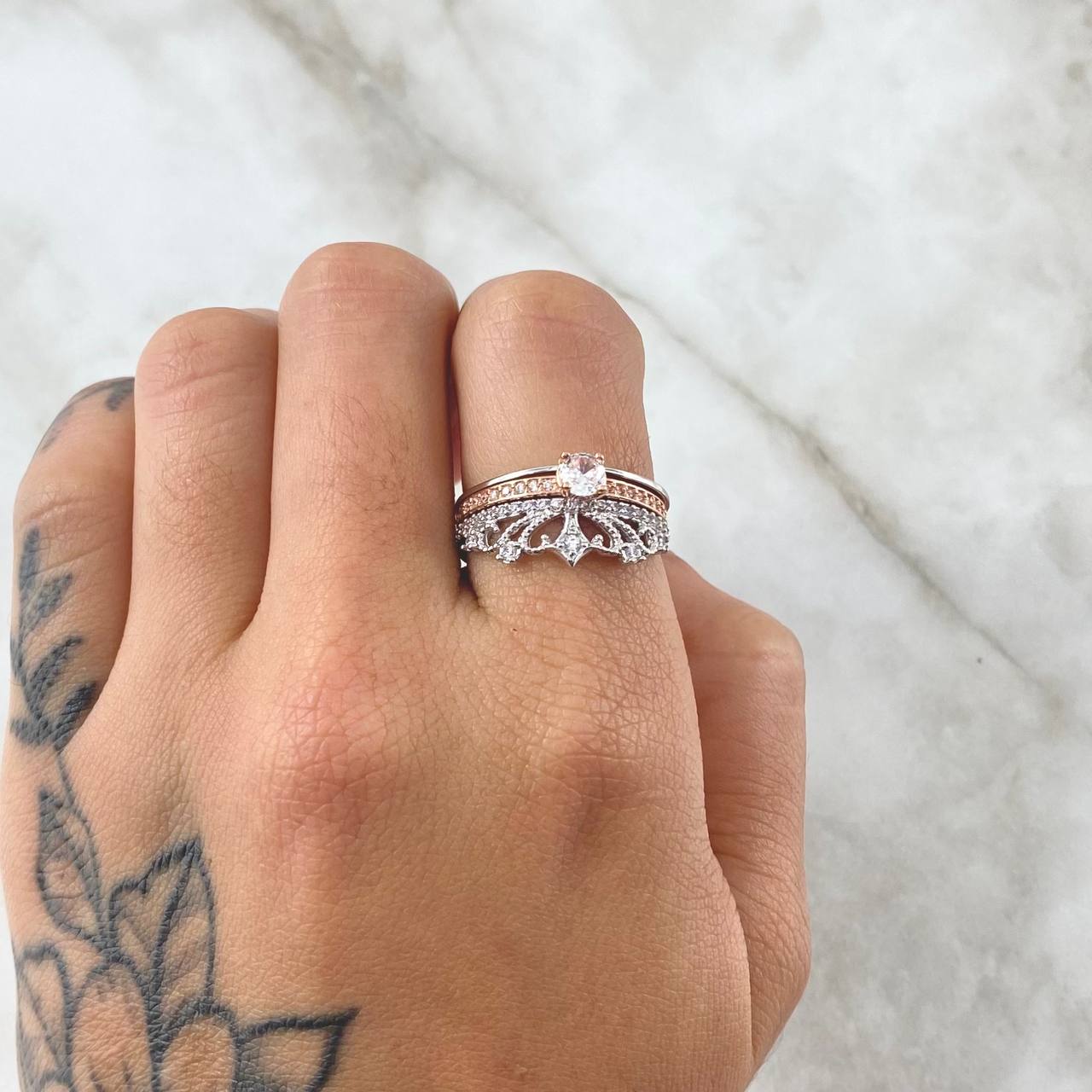 Anillo Corona Real Doble Solitario 4.3gr / T6 3/4 / Circones Blancos Dos Oros Blanco Rosa 18K