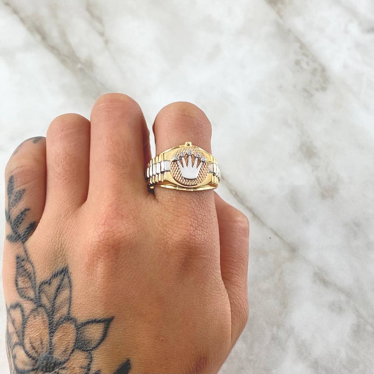 Anillo Correa Corona 7.9gr / T7 3/4 / Tres Oros 18K