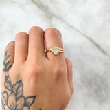 Anillo Trebol VCYA Tupido 2.5gr / T5 3/4 / Circones Blancos Oro Amarillo 18K