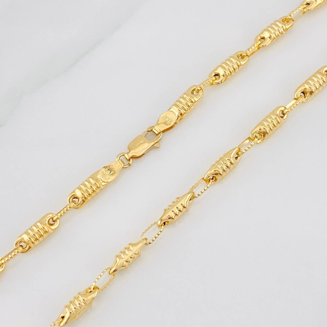 Cadena Rustica Barril Rayado 14.5g / 60cm / 3.6mm Oro Amarillo 18K