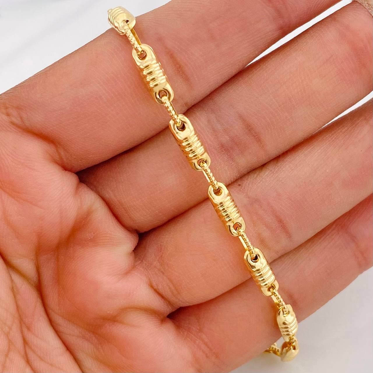 Pulso Rustico Barril Rayado 5.25g / 21cm / 3.8mm Oro Amarillo 18K