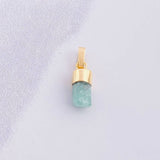 Dije Morralla Esmeralda 0.6g / 1.6cm Oro Amarillo 18K