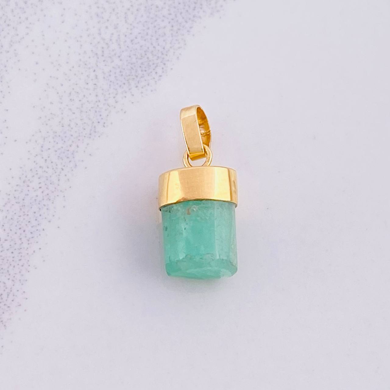 Dije Morralla Esmeralda 1.25g / 1.6cm Oro Amarillo 18K